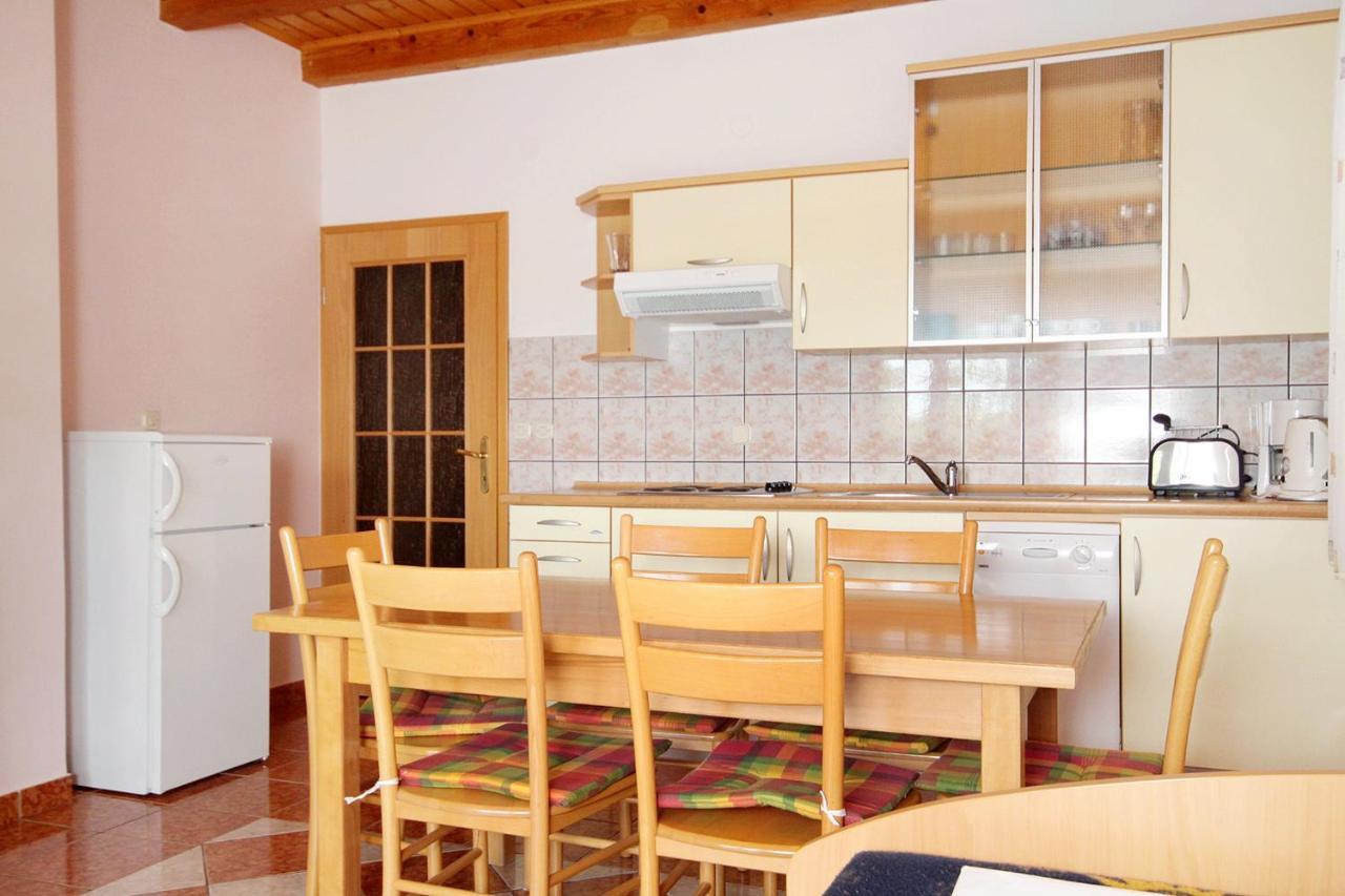 Apartments With A Swimming Pool Jadranovo, Crikvenica - 3238 外观 照片